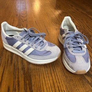 Adidas Cloudfoam Purple size women’s 8.5